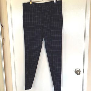 EUC | Mens navy plaid ‘skinny’ dress / suit pants - sz 32 waist // 28” inseam